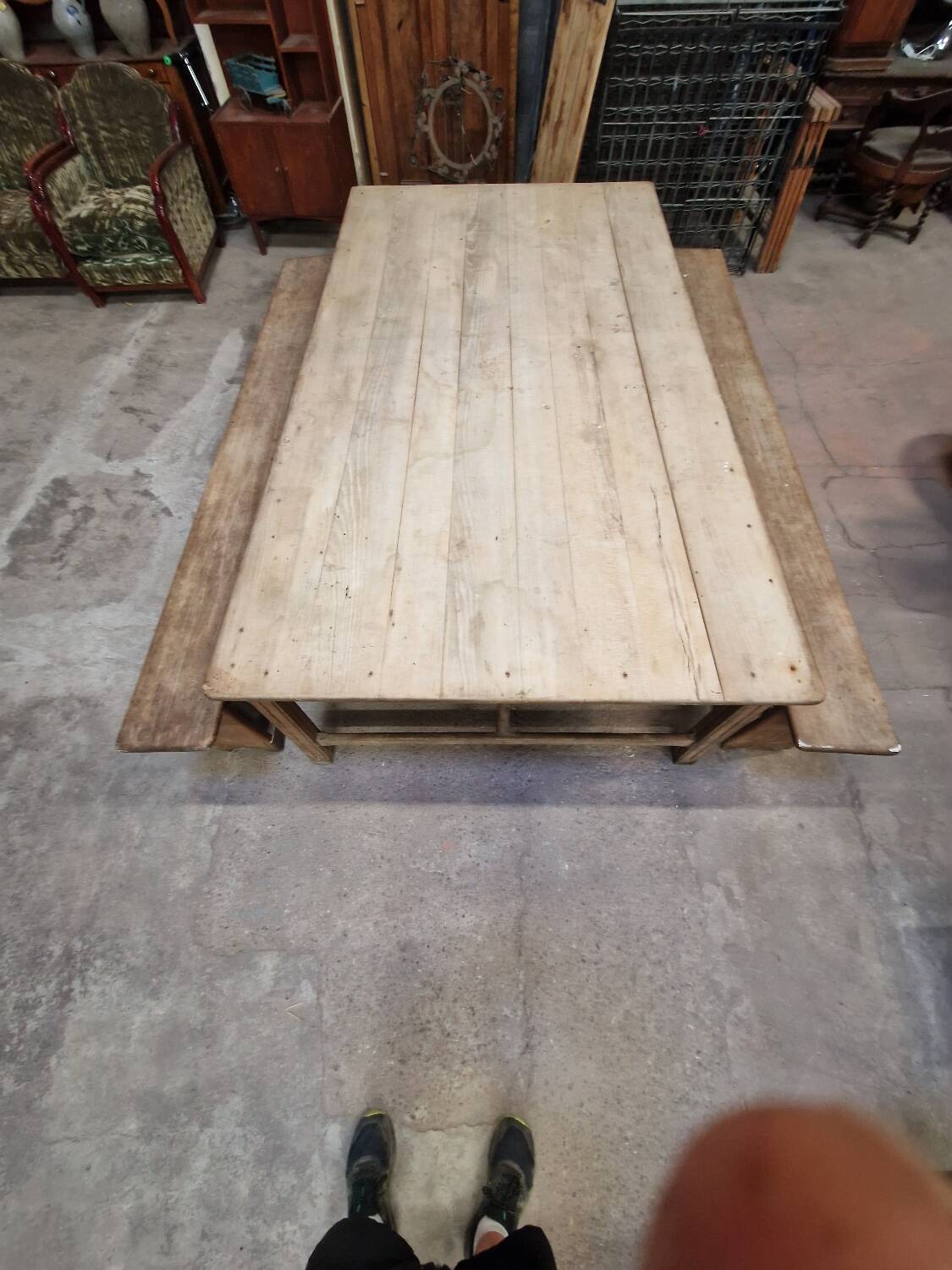 Large table