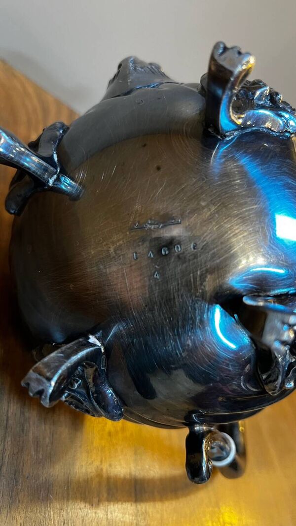 Théière en métal argenté