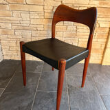 Vintage Scandinavian chair from the 1960s, teak Niels Otto Møller chair.