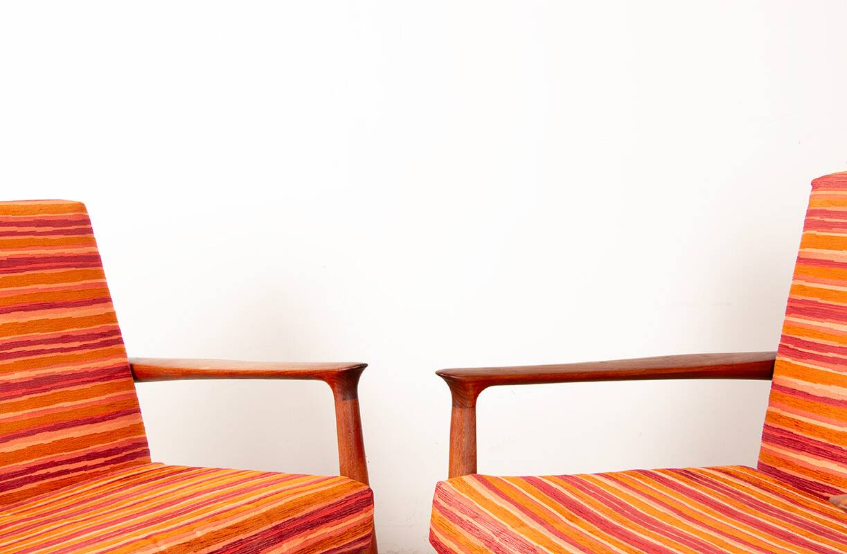 Pair of Danish armchairs in solid teak and fabric, Svend Aage Eriksen 1960.