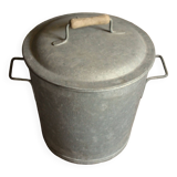 Medium round zinc basin with garden lid