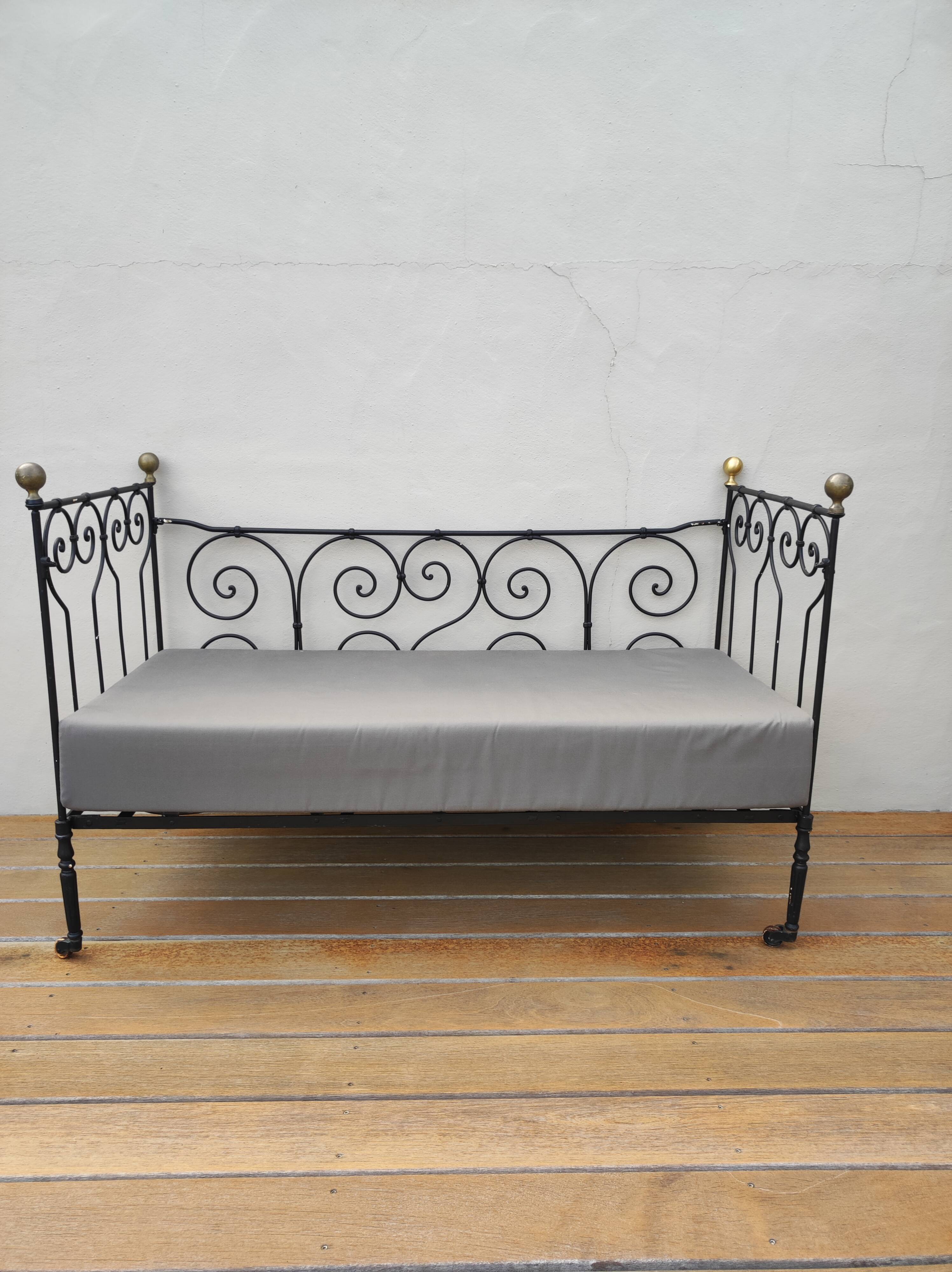 Wrought iron bed bench