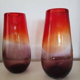 Vases en verre multicolore