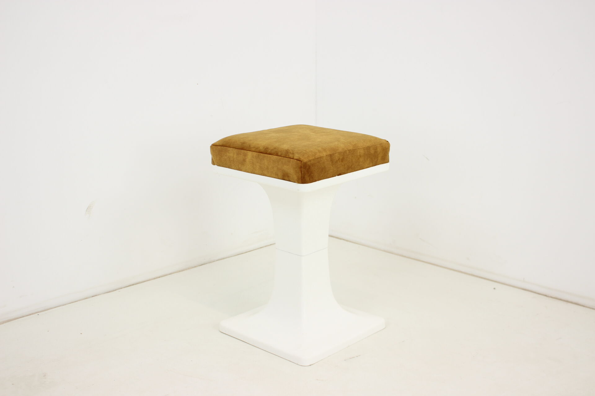 Mid-century plastic stool or footstool, 1970, hungary