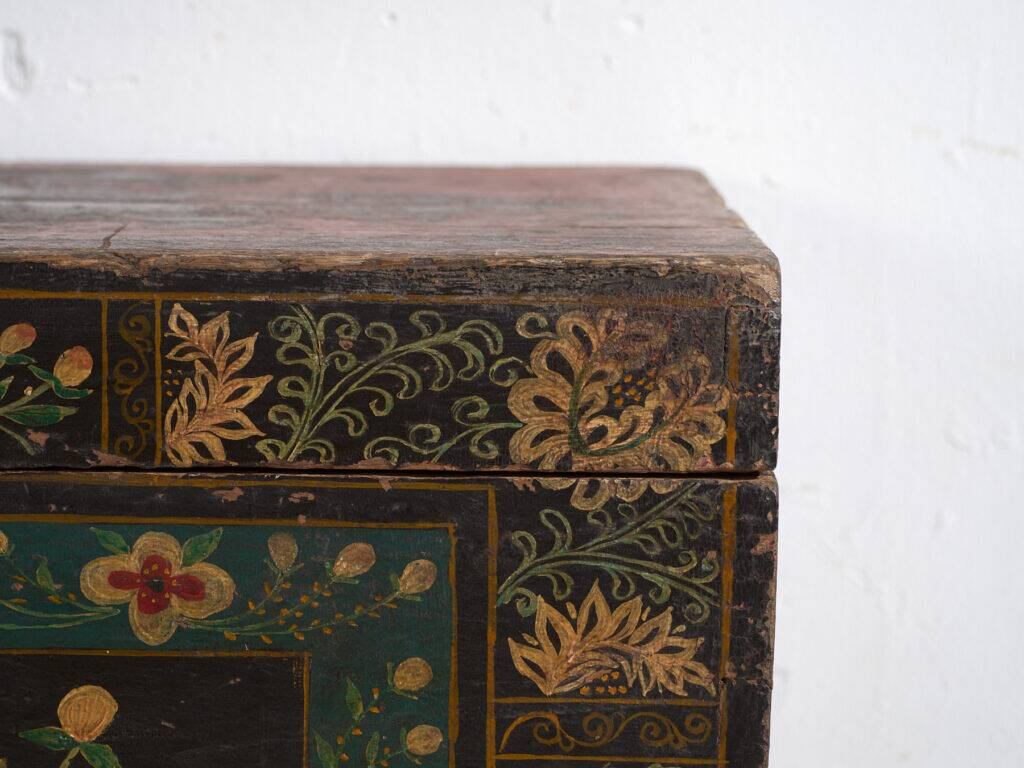 Antique Chinese chest painted in pine wood – China, circa 1900