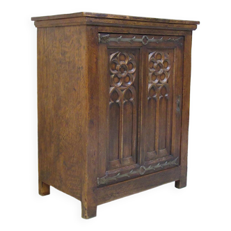 Neo-renaissance oak cabinet, 1860s