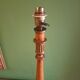Lampe en bois doré