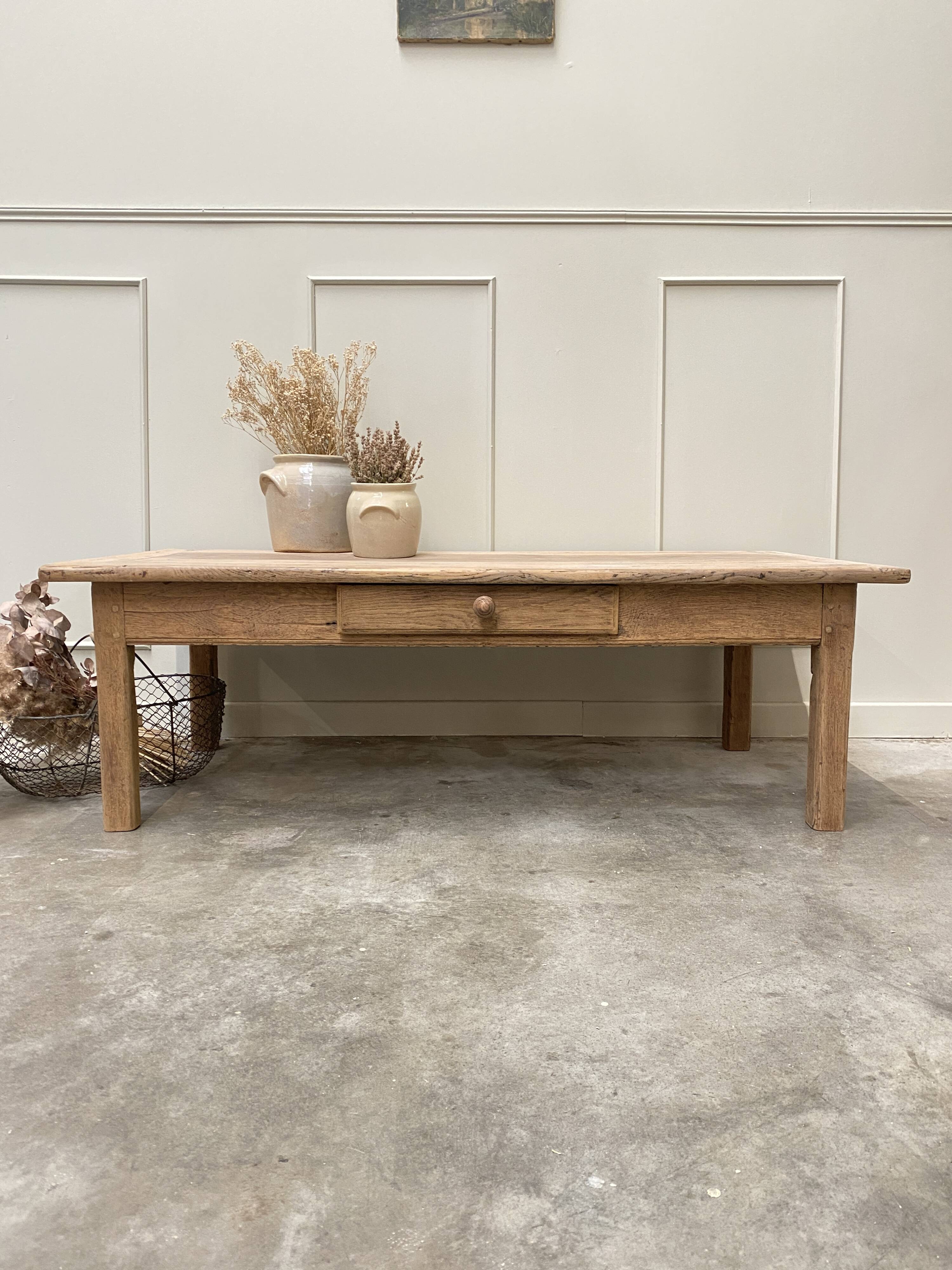 Table basse de ferme