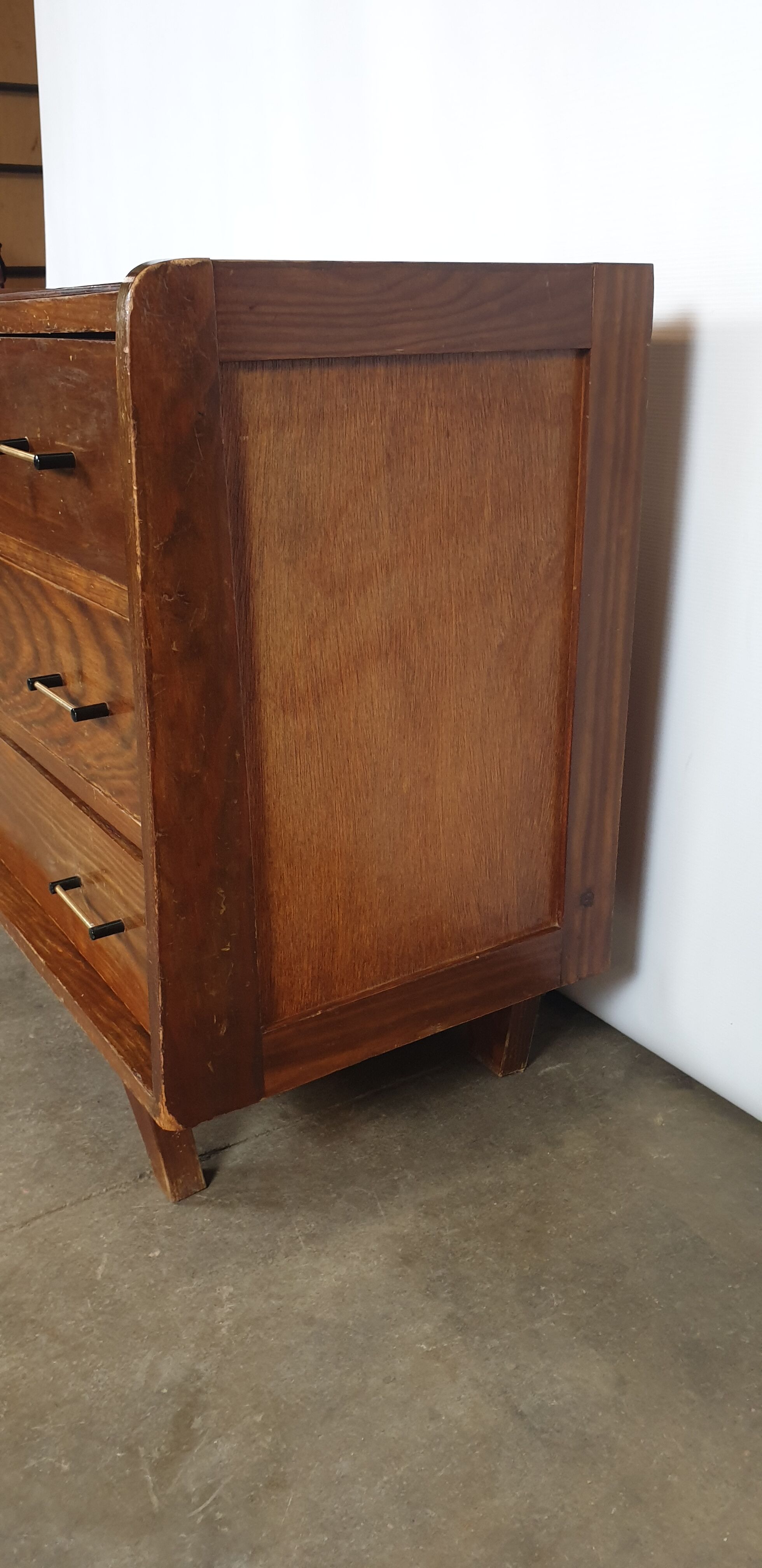60s art deco dresser