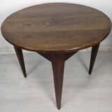 Round farm table