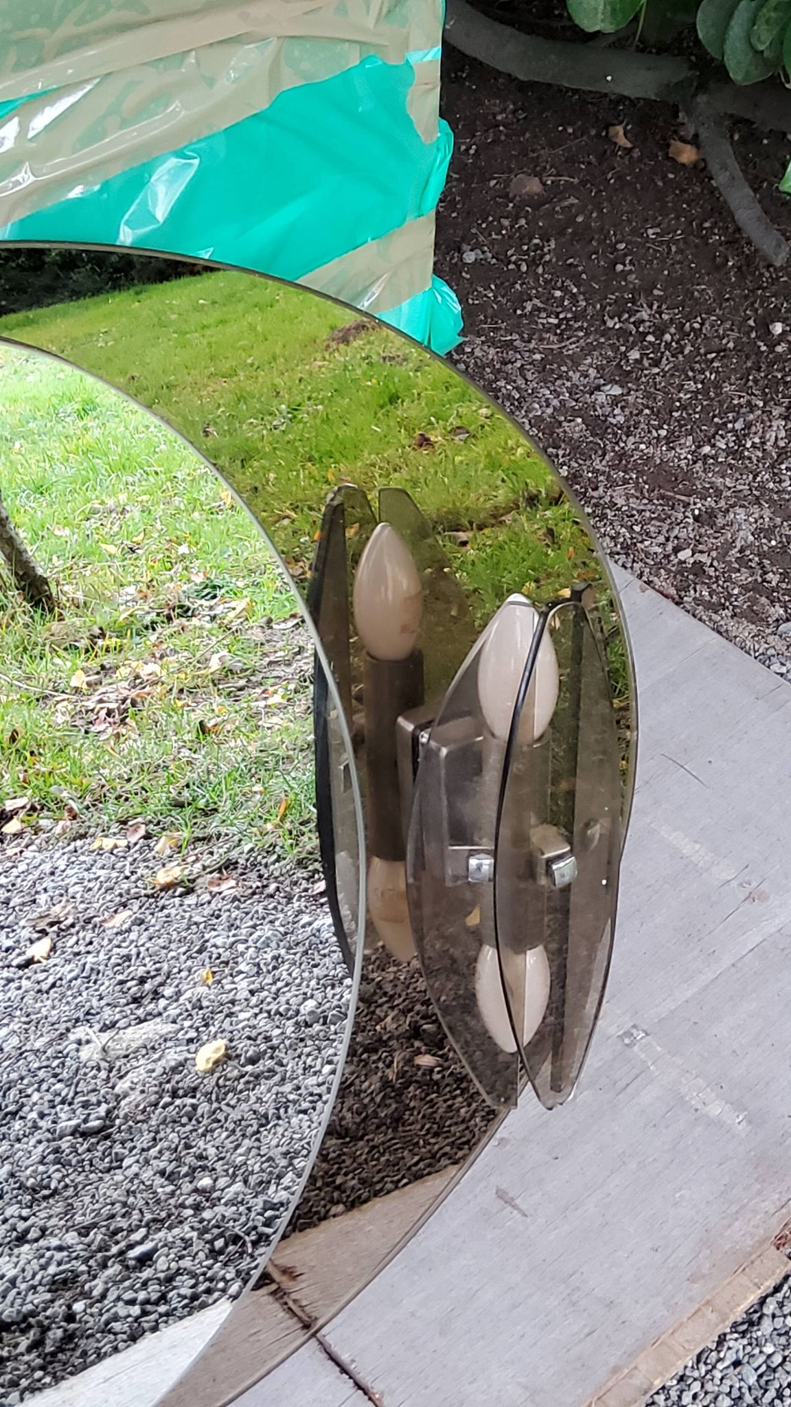 Miroir ovale avec 2 appliques double tains d’Antonio Lupi des années 80c