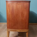 Commode scandinave en frêne des années 1950