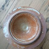 Pot en grès avec couvercle