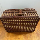 Wicker picnic basket