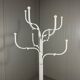 Porte-manteau Tree de Fritz Hansen par Sidse Werner