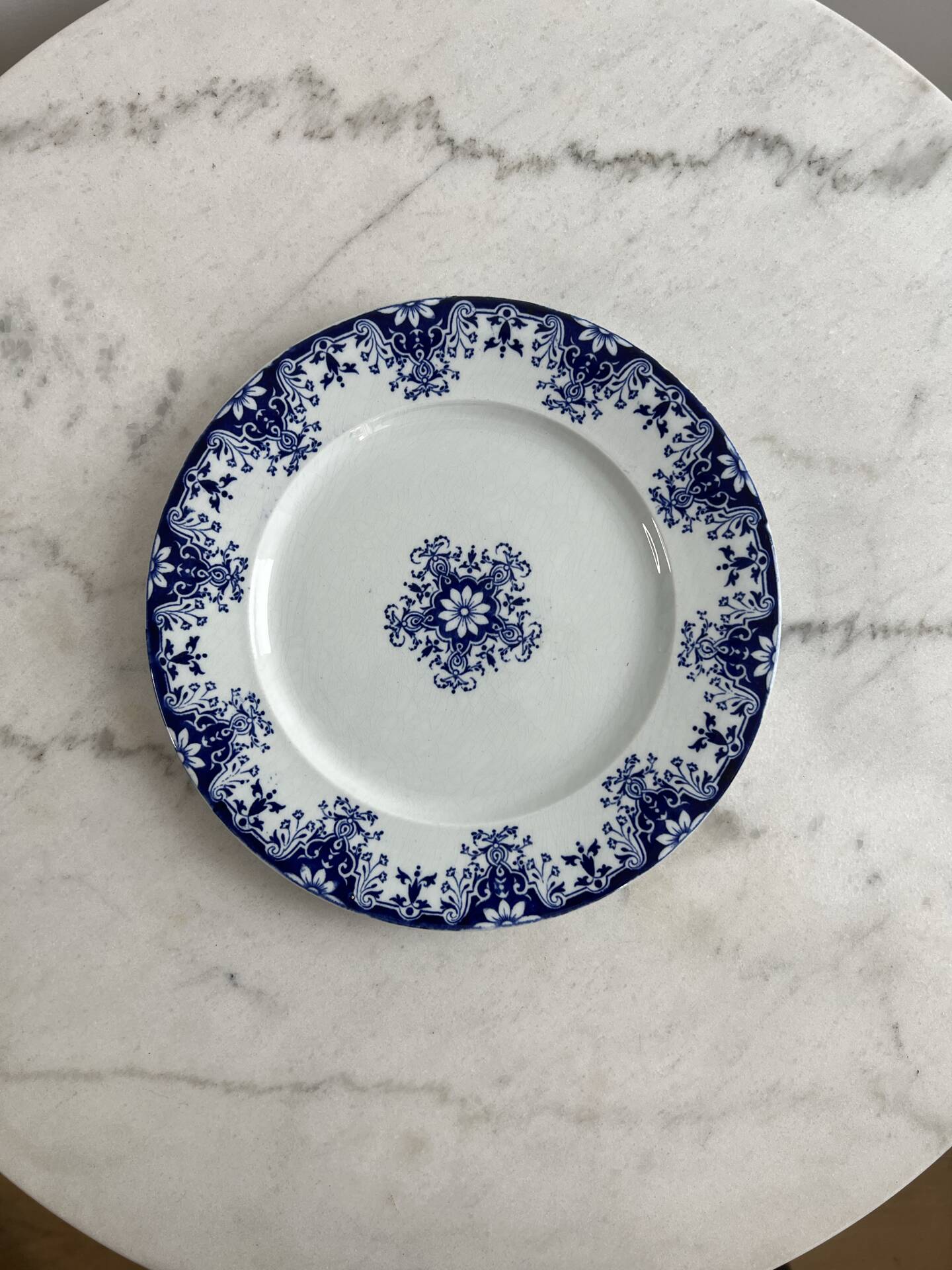 J. Vieillard Bordeaux flat plate 25cm, Rouen (2 units available)