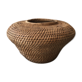 Basket in rattan