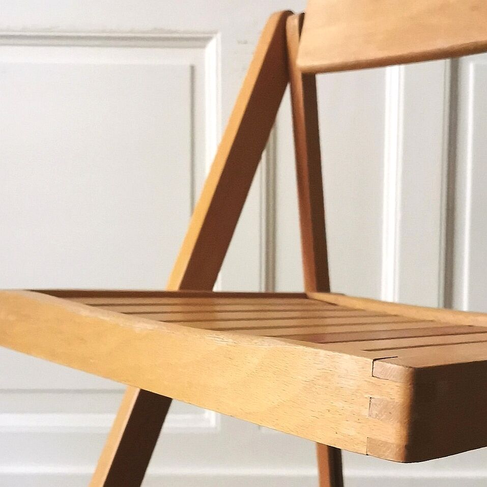 Folding chair, 1980