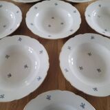 8 vintage soup plates