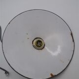 Hanging in enamelled sheet metal