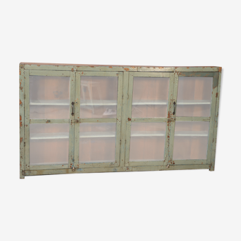 Showcase burmese teak shelf with original green patina / 4 glass doors
