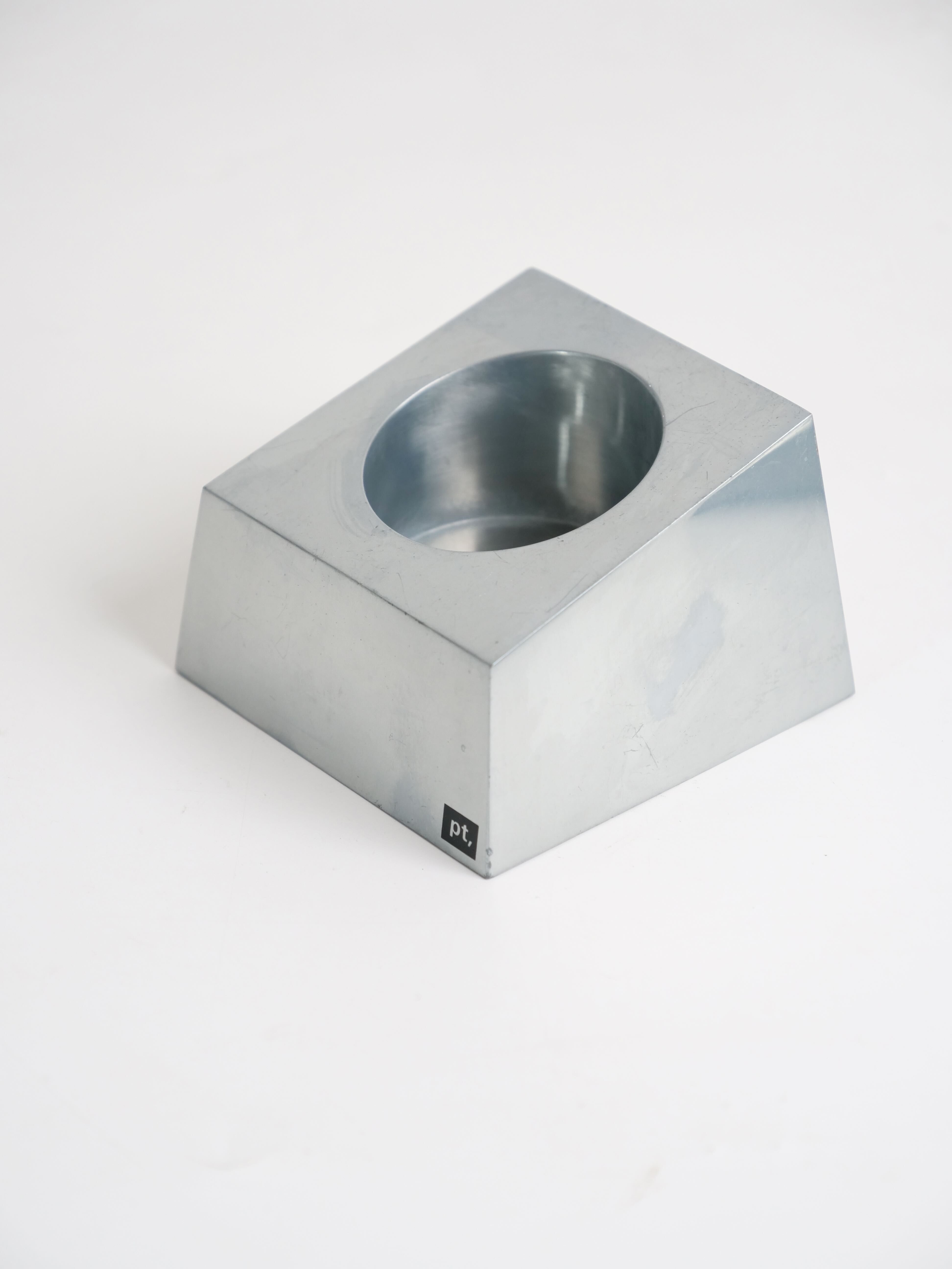 Aluminum design office accessories