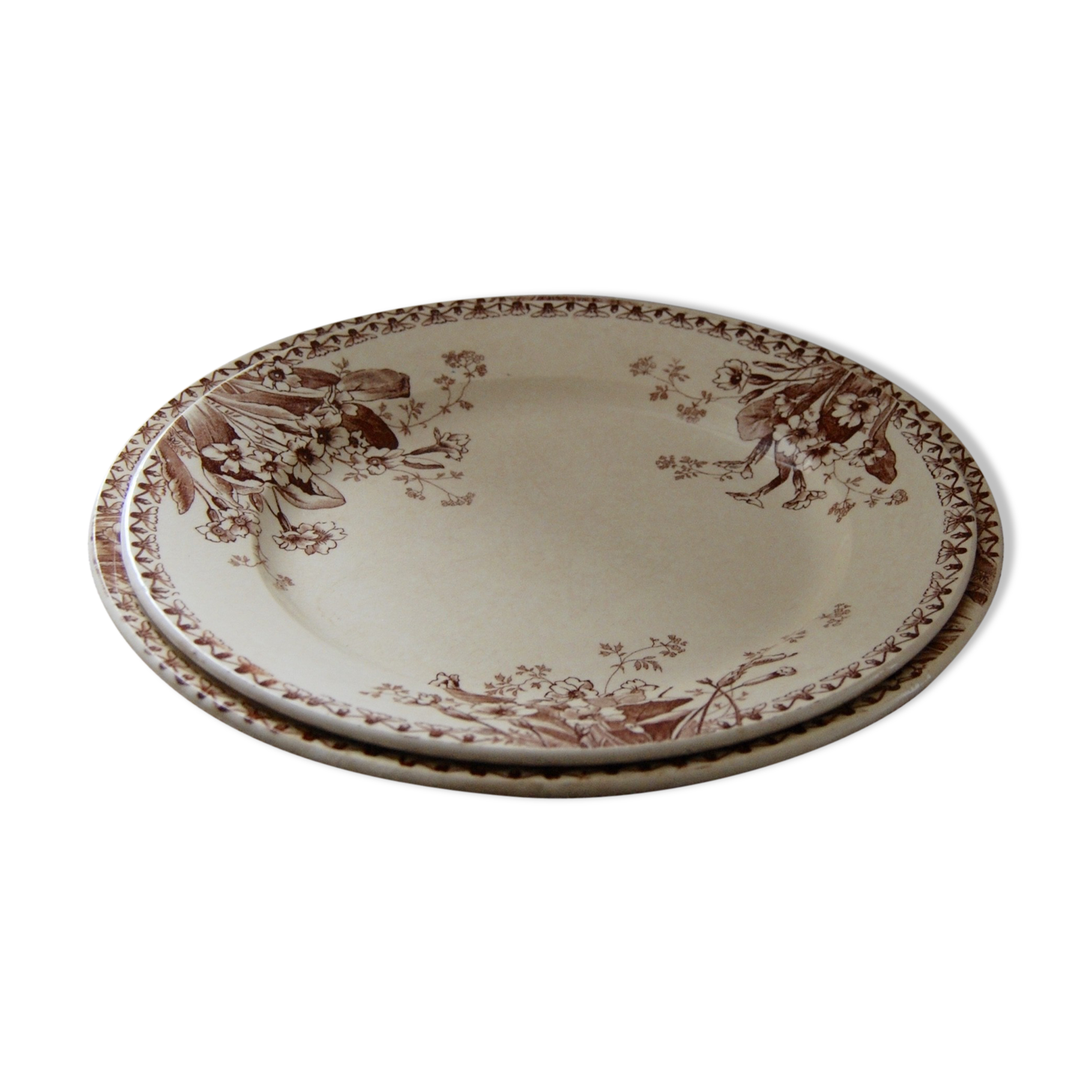 Emile Bourgeois Grand Depot serving dishes