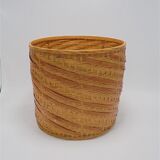 Wicker pot cover basket