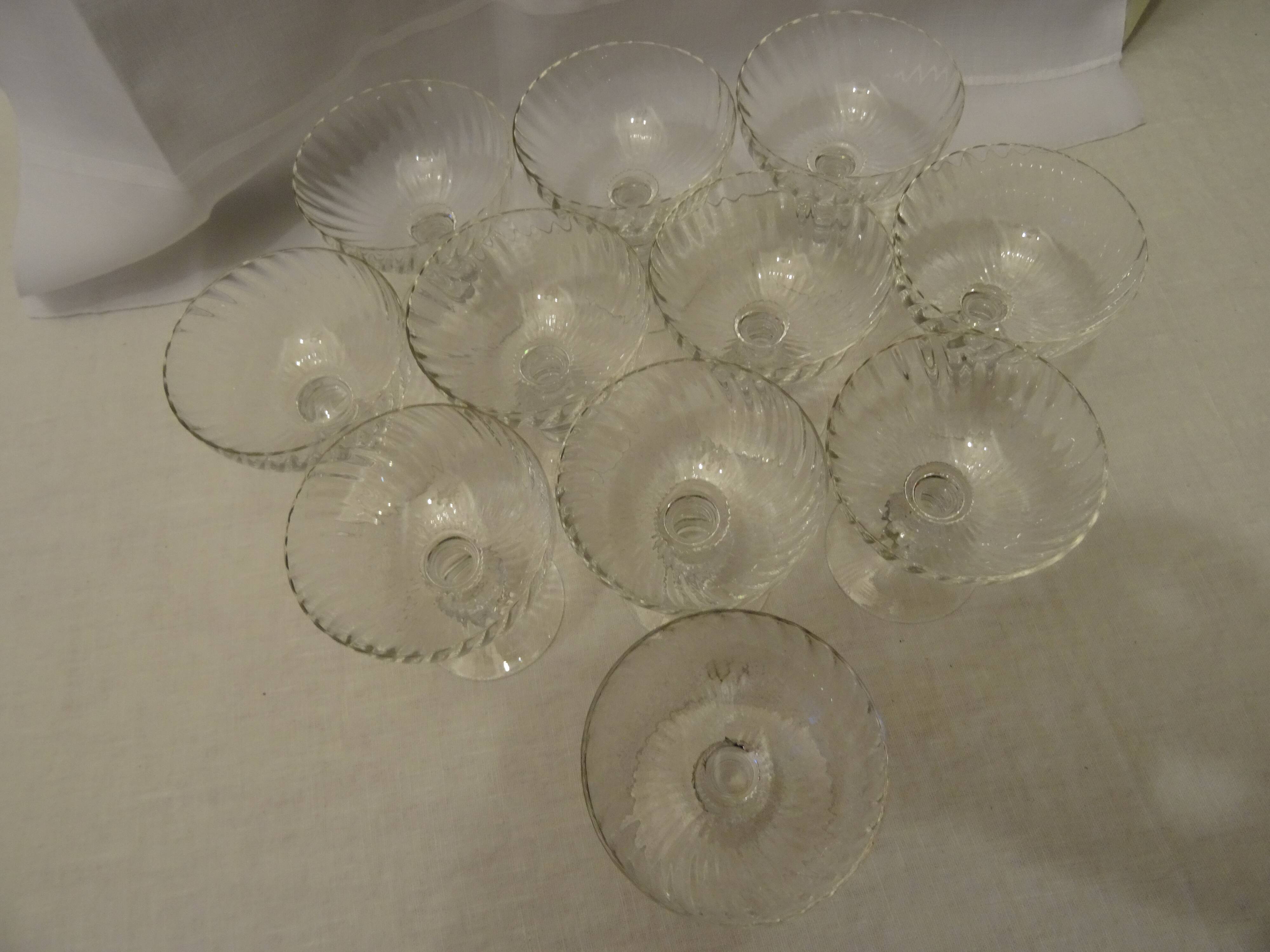 Lot of 11 beautiful cups to vintage champagne