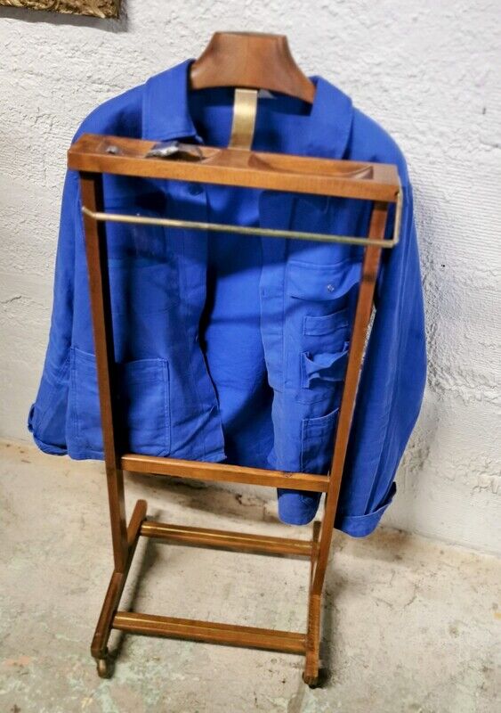 Vintage valet