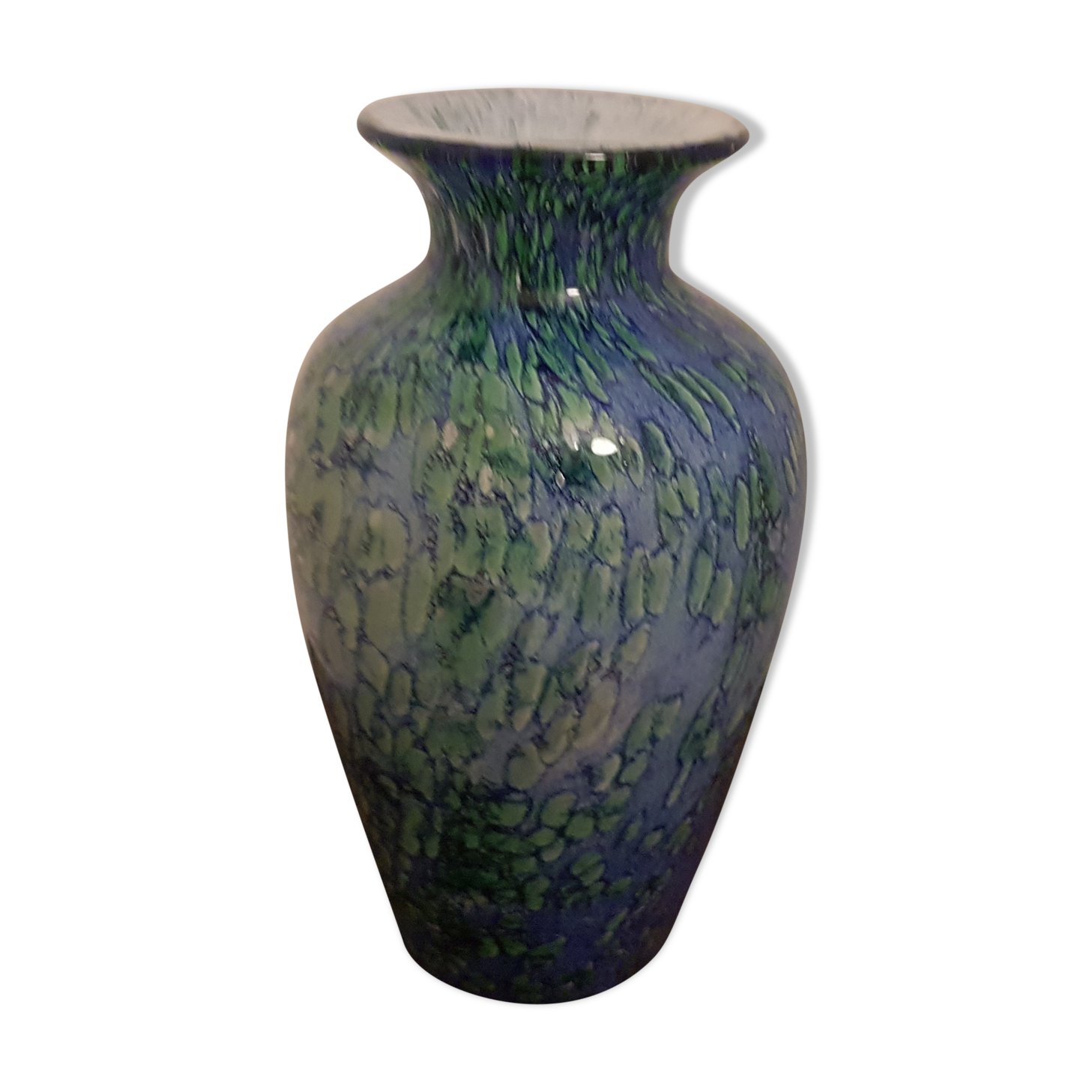 Vase design of passing the rochere