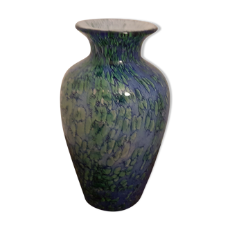 Vase design of passing the rochere
