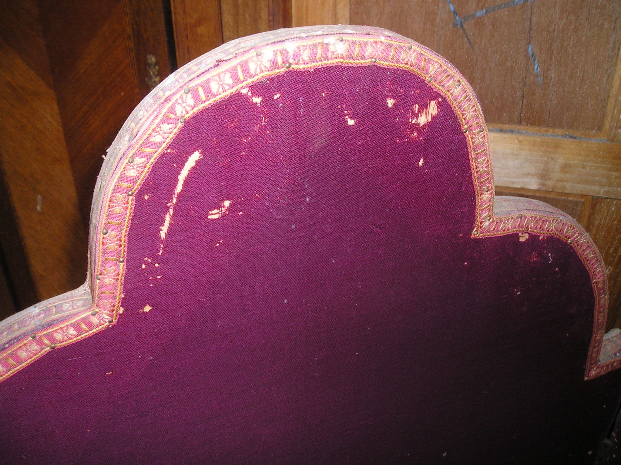 Old screen with 2 sheets in fabric