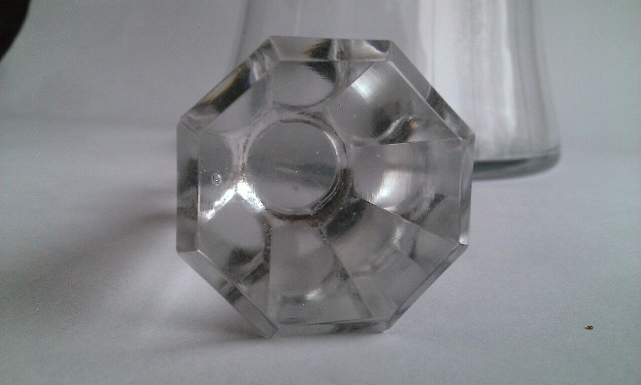 Carafe cristal conique gravée de rayures