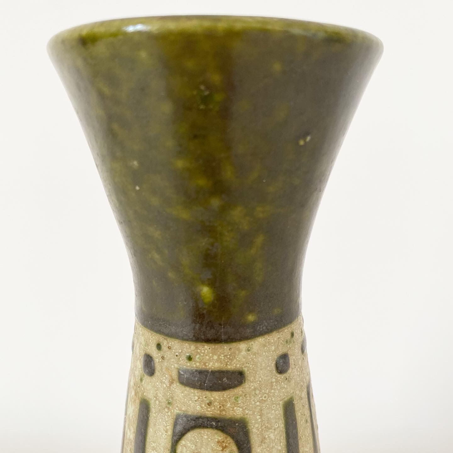 Ceramic soliflore vase