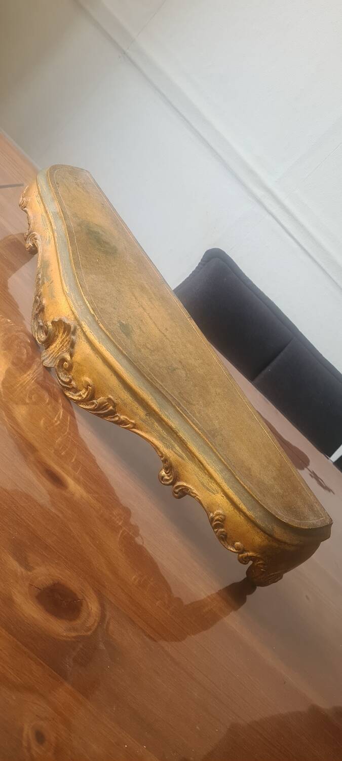 Shelf in wood and gold paint