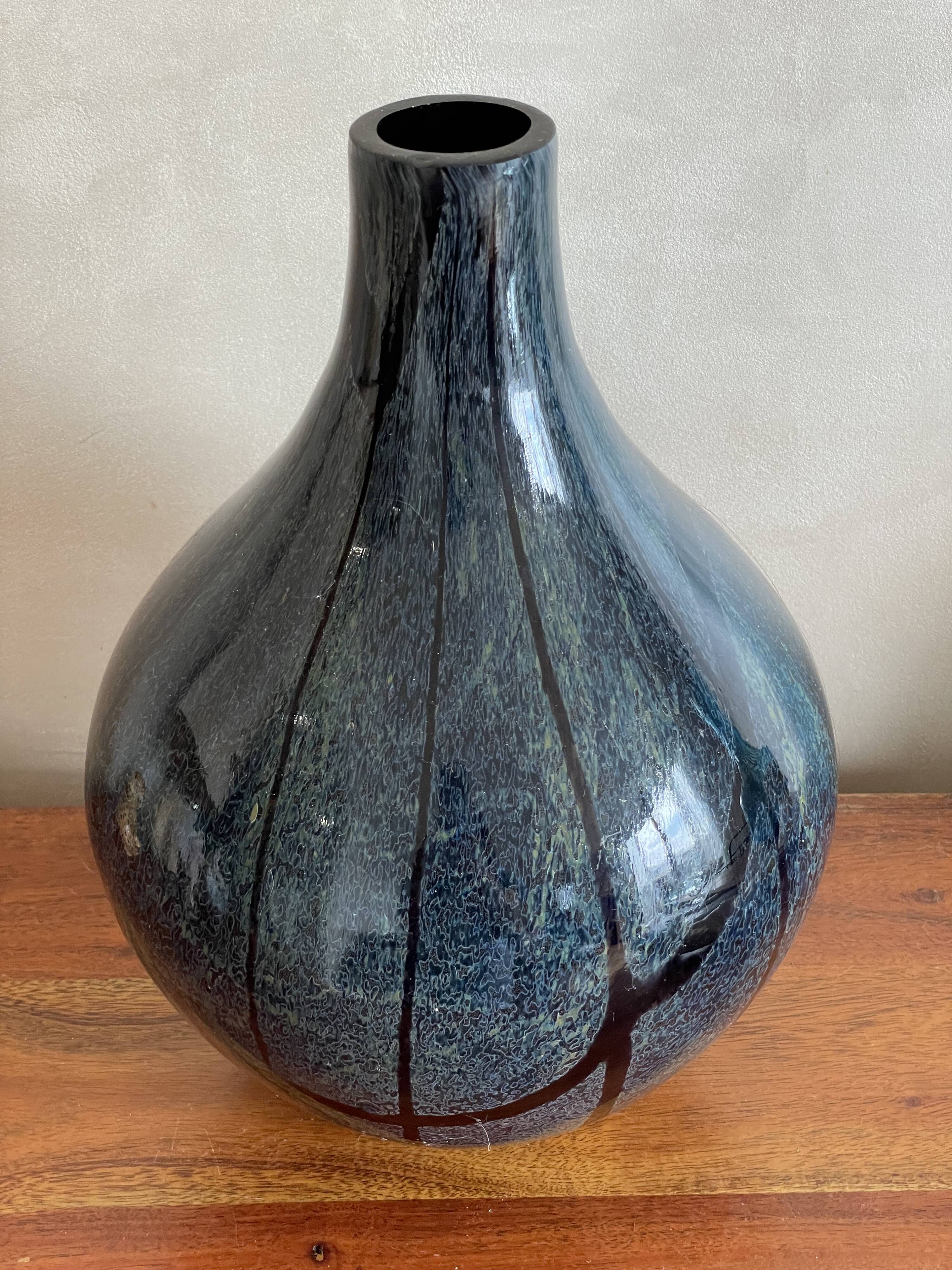 Vase marbled ball beu black