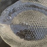 Large fish-shaped dish in transparent glass, made in France, vintage 1970