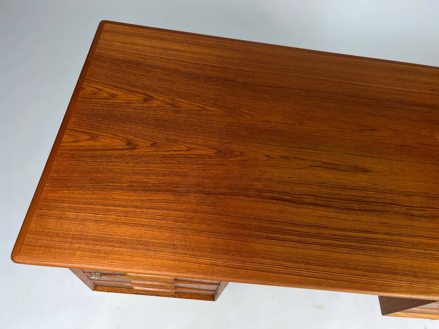 Gunni Omann Mod. 75 teak desk 60s Danish vintage