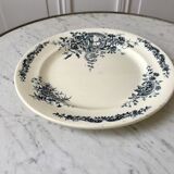 Round plate Iron Earth Salins model "Rocailles" late nineteenth