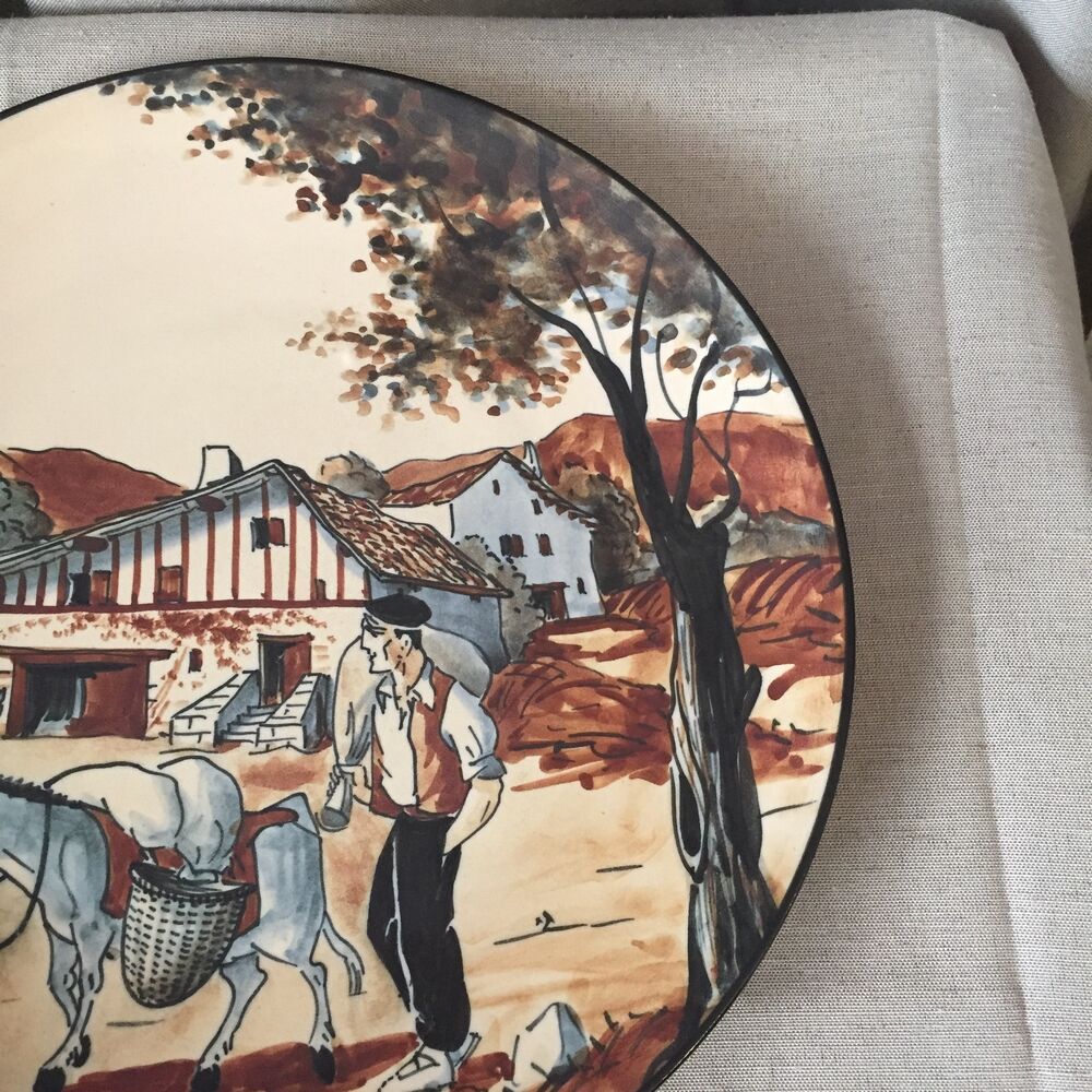 Basque ciboure plate with its donkey r le corrone