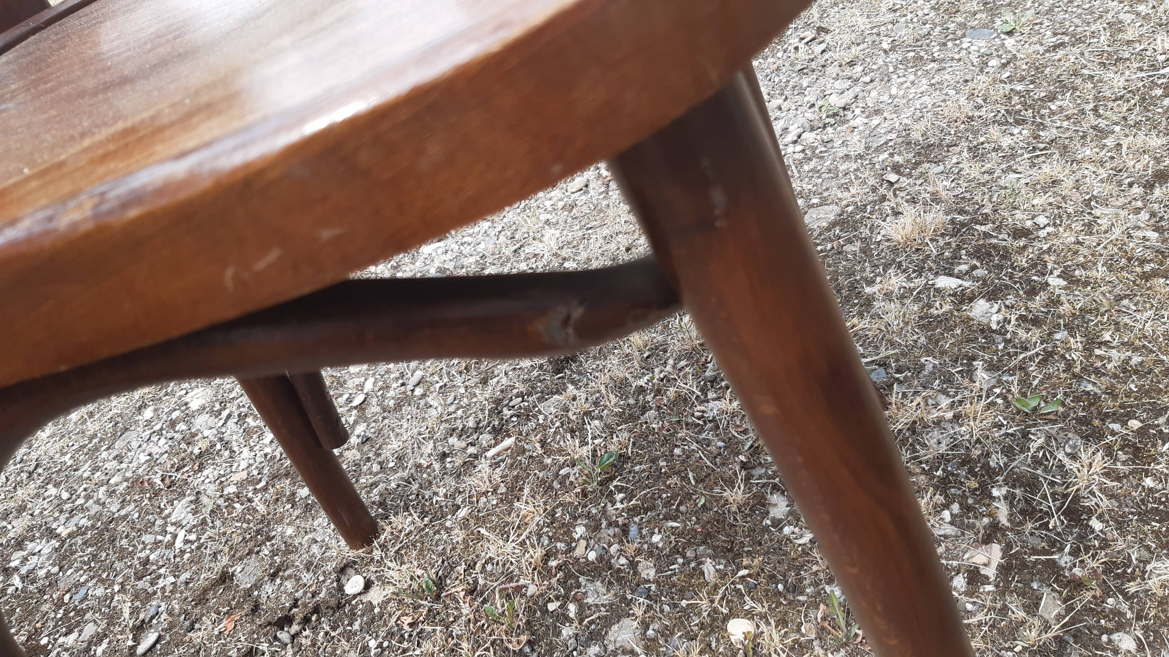 Set of 4 bistro chairs