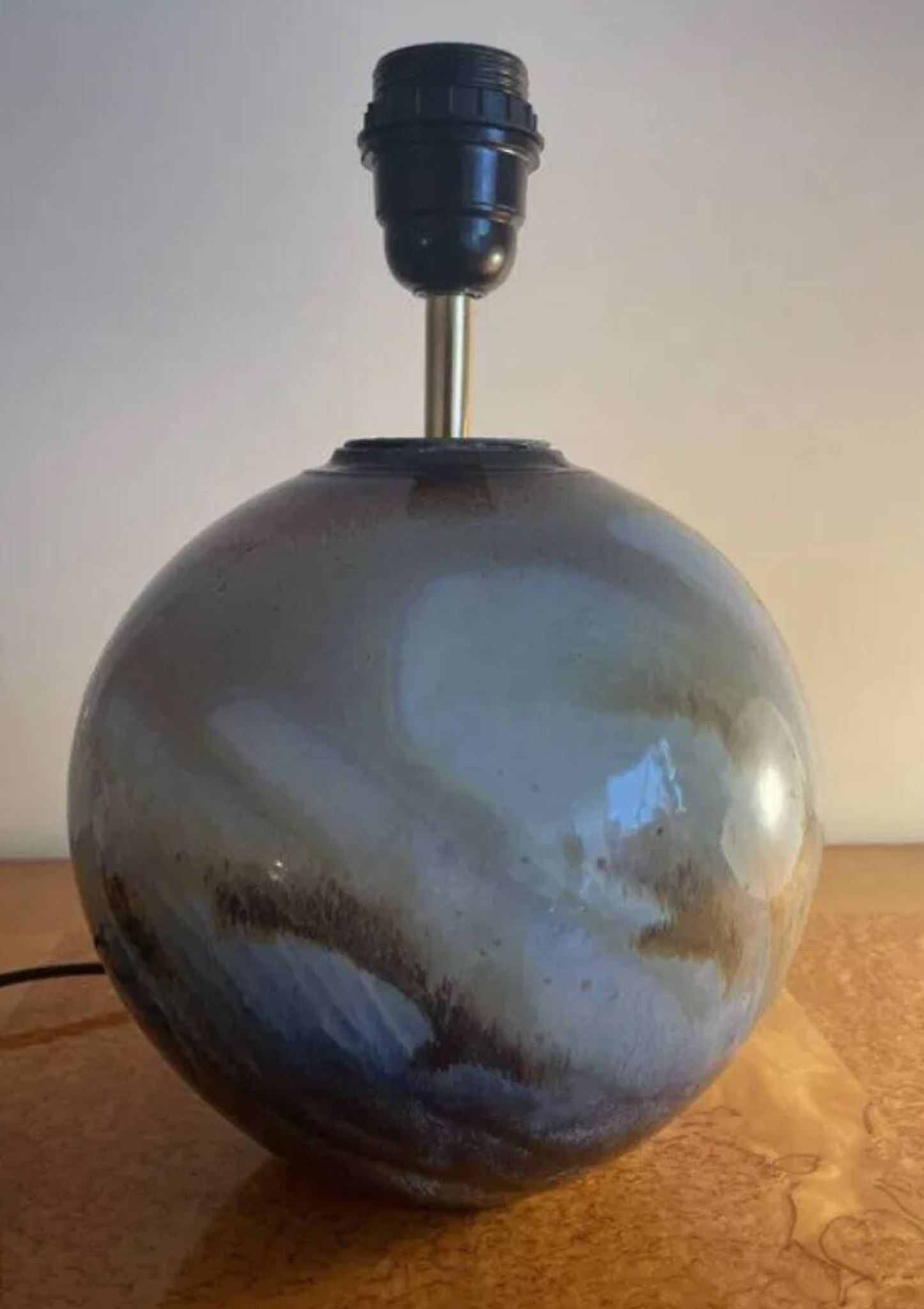 Pied de lampe en céramique artisanale
