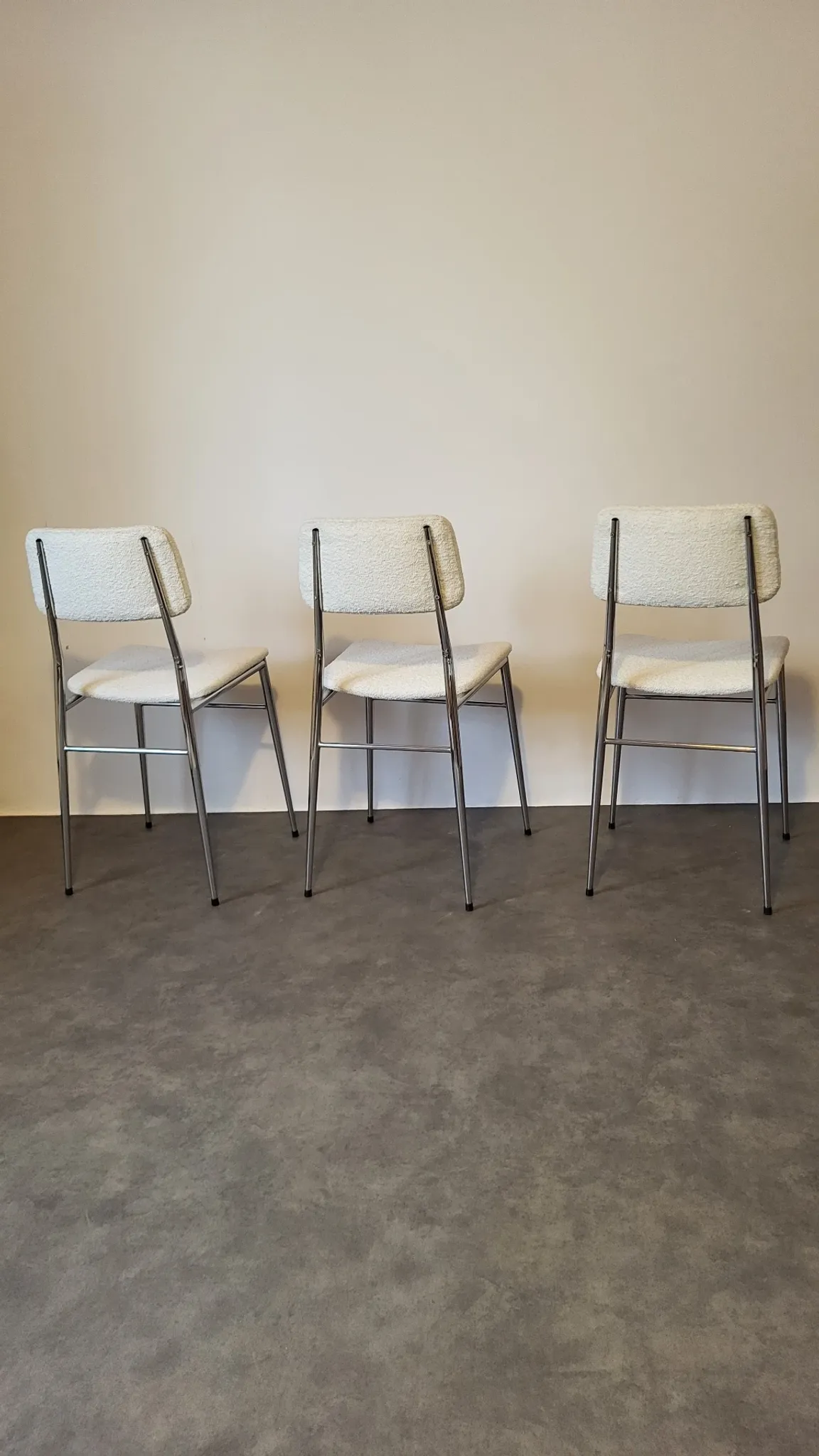 3 chaises formica bouclettes blanches