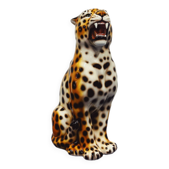 Statue en céramique figurant un léopard