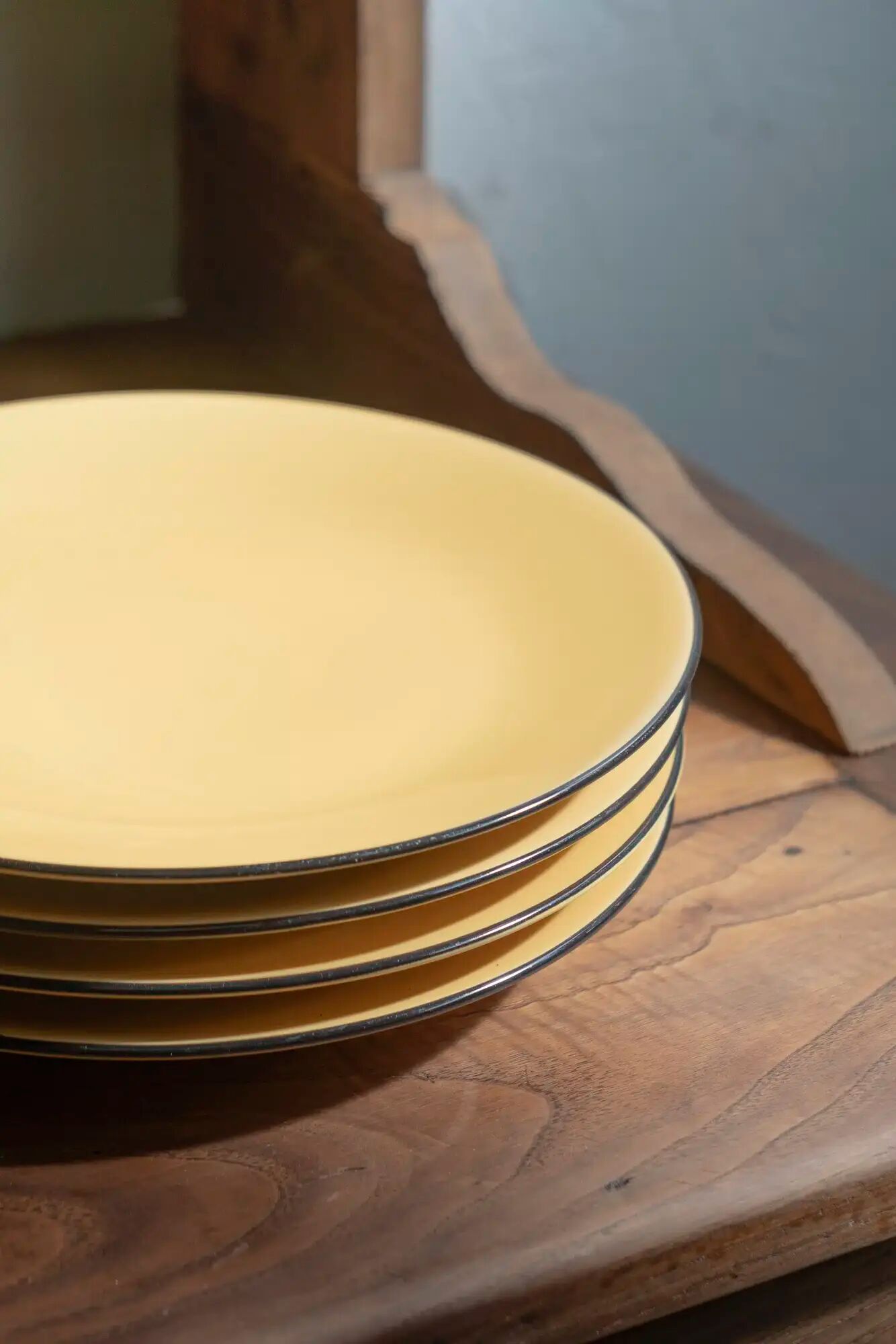 Set of 4 large plates "Dominique"