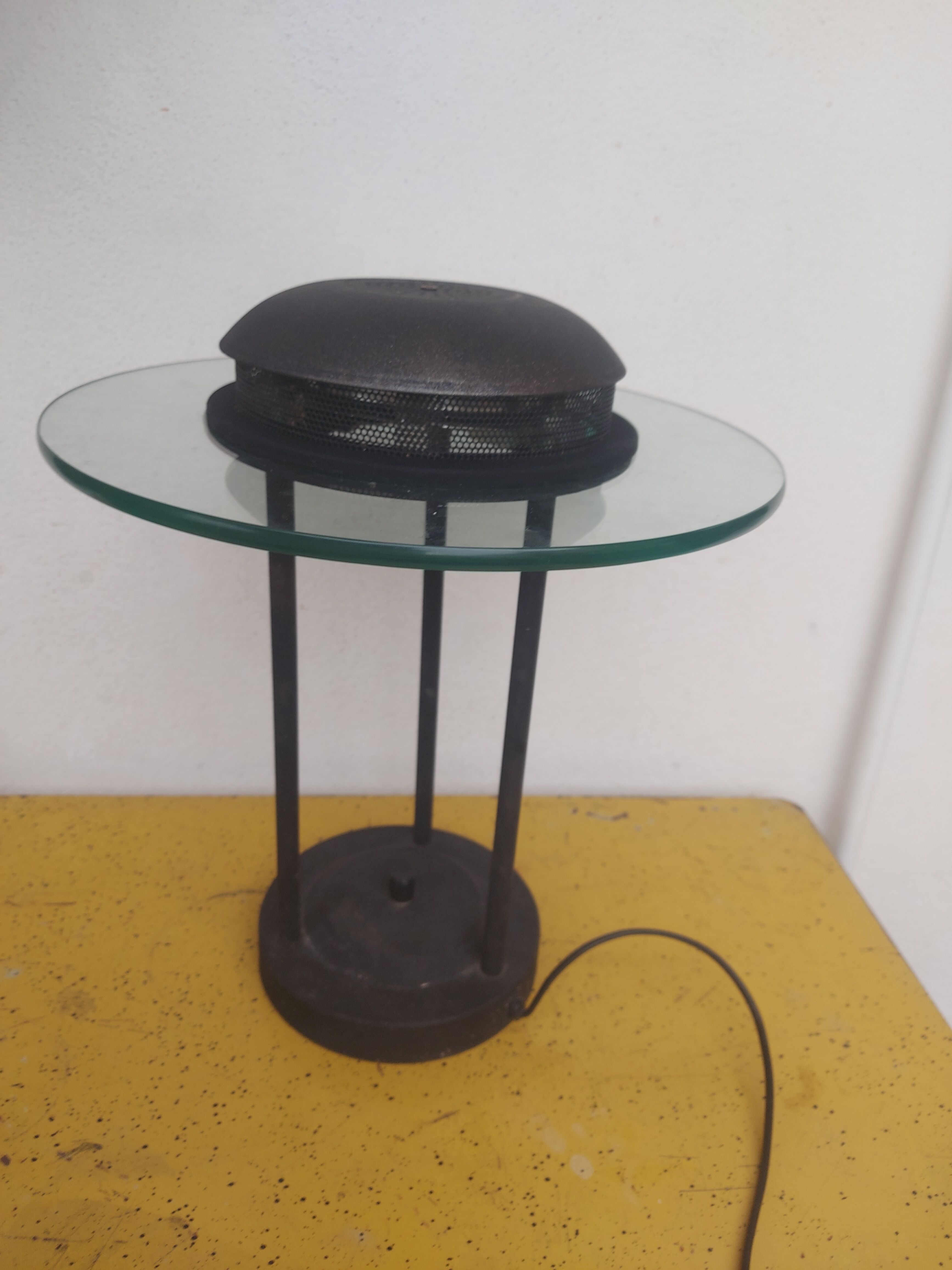 Lampe saturne par rober sonneman avec variateur