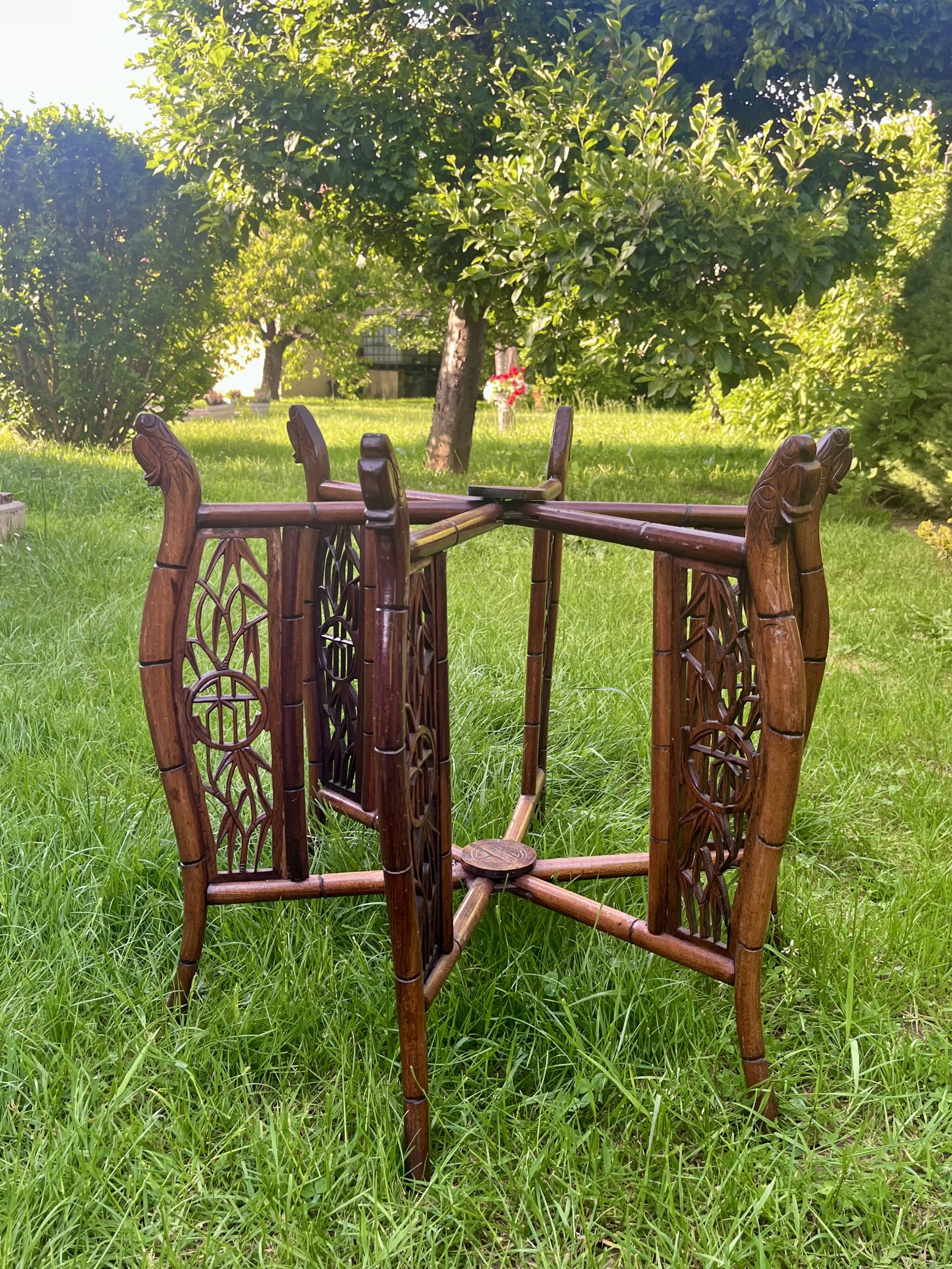 Indochinese coffee table - diameter: 74 cm - Very good condition