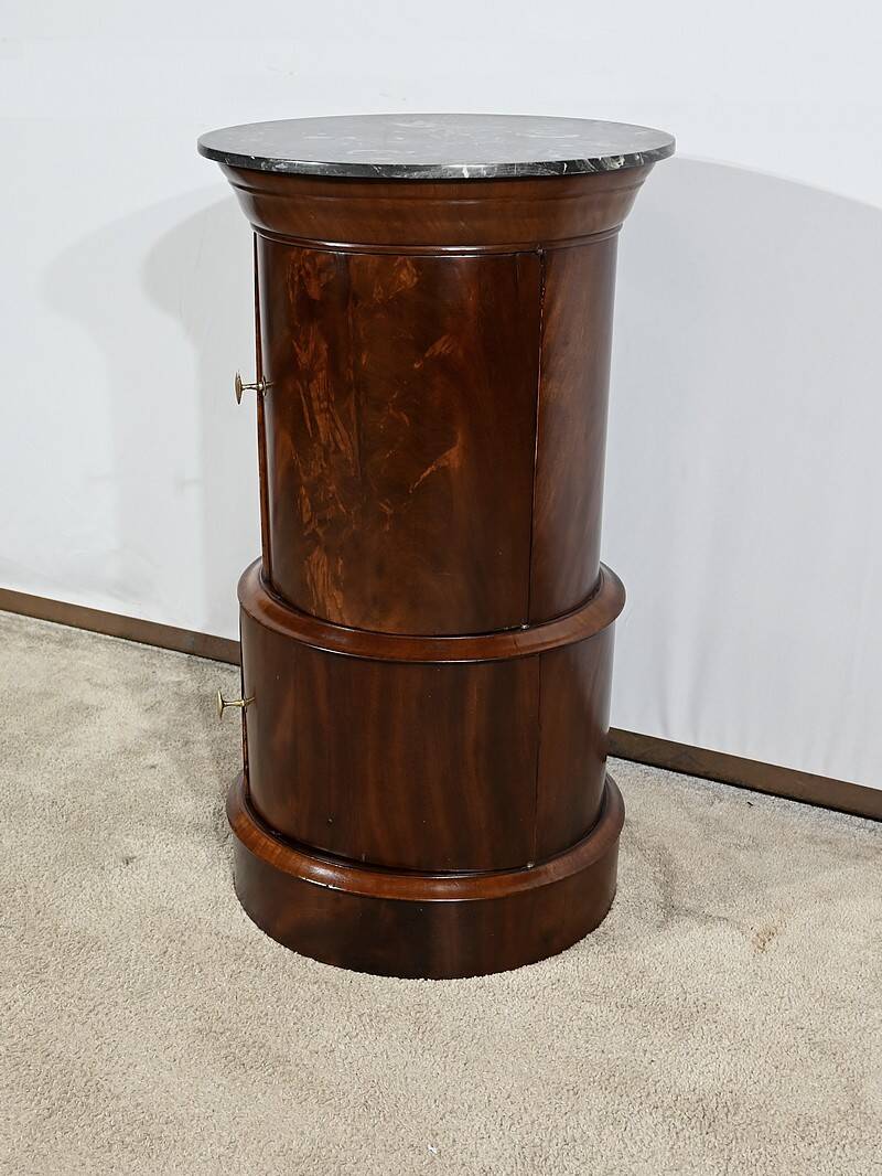 Rare Somno with two doors in Burl Mahogany, Empire period – Early 19th century