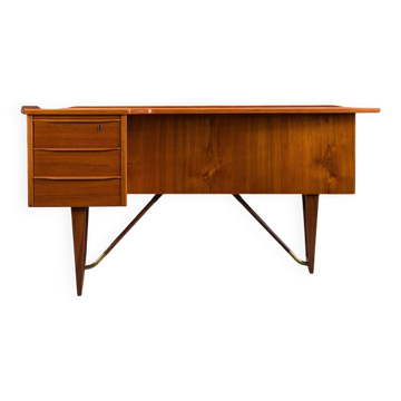 Mid-century boomerang desk in teak by Peter Løvig Nielsen, Denmark, 1960s
